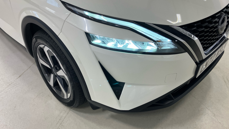 Nissan Qashqai 1.3 DiG-T MH 158 N-Connecta 5dr Xtronic Petrol Hatchback